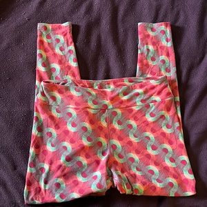 LuLaroe leggings, fun print for spring and summer, tall and curvy